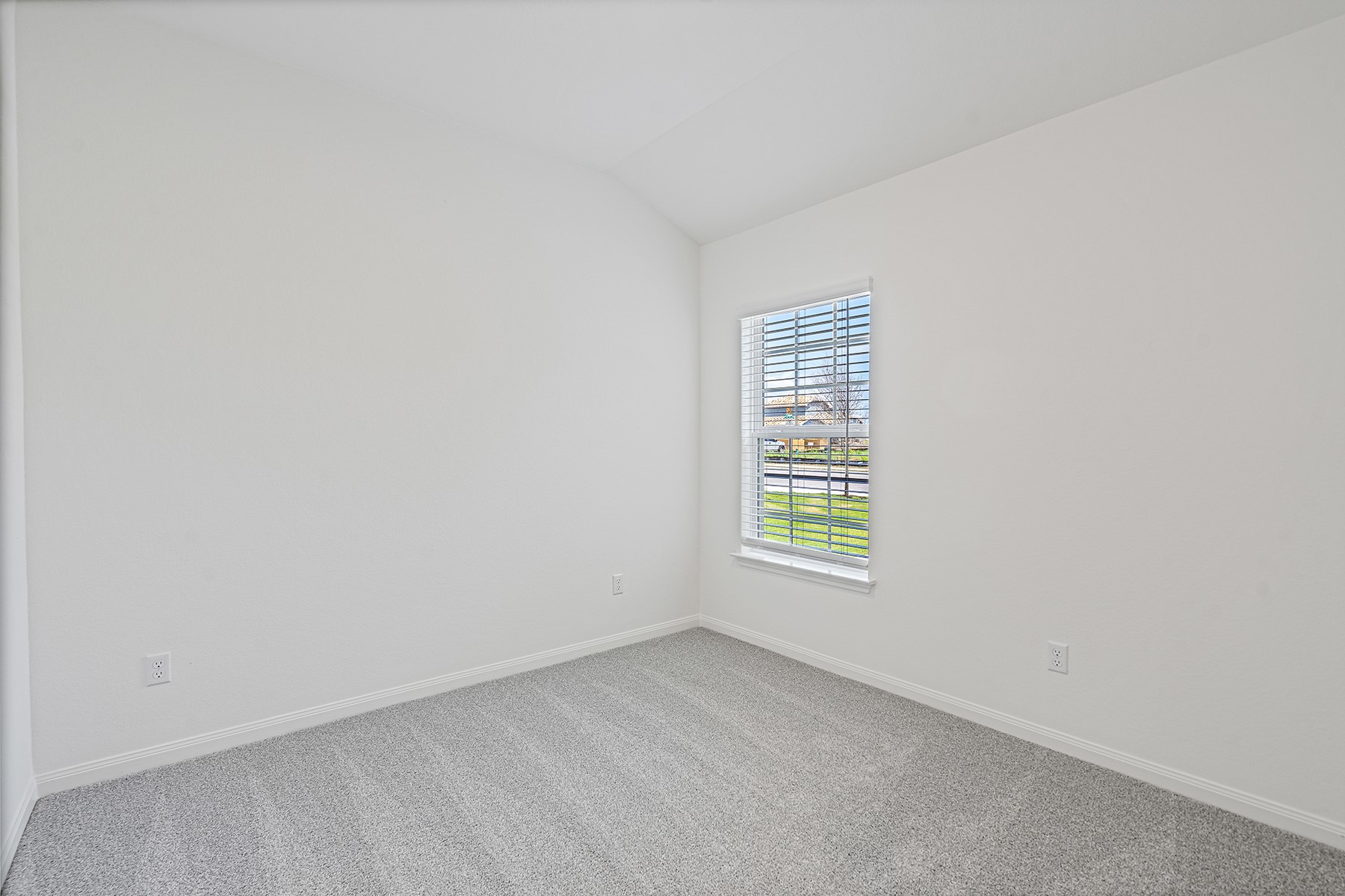 14616 Wahlbergs Way Elgin, TX 78621 - Photo 7 of 11