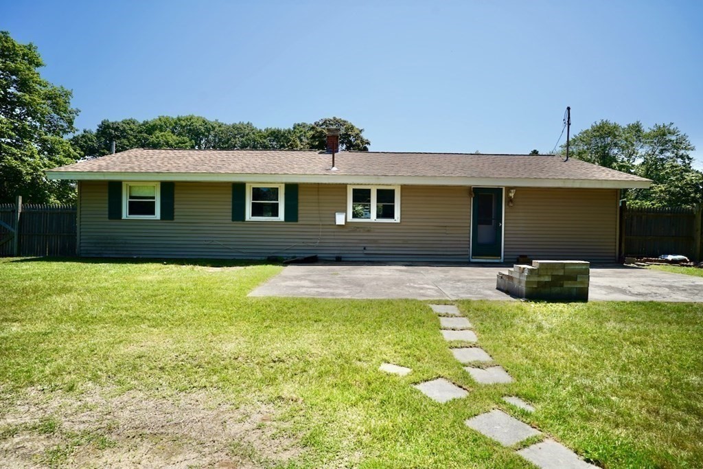 8 Dondi Road Beverly, MA 01915 - Photo 25 of 29 a house view with a garden space