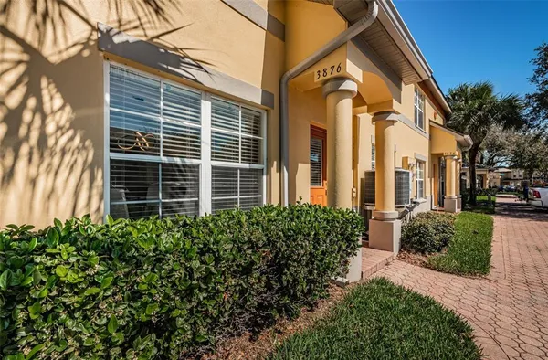 $2,600 | 3876 Island Way, St. Petersburg, FL 33705