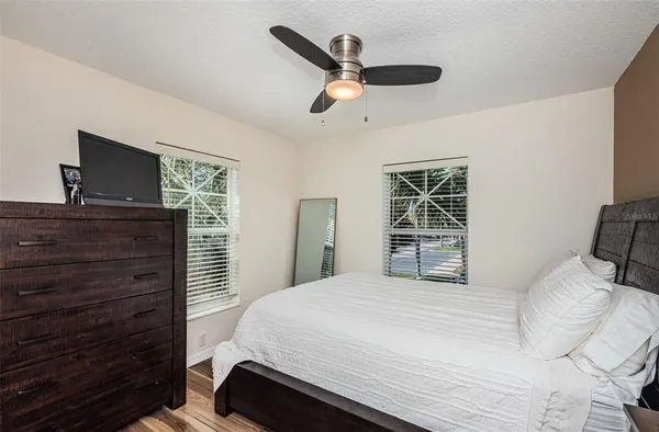 $2,600 | 3876 Island Way, St. Petersburg, FL 33705