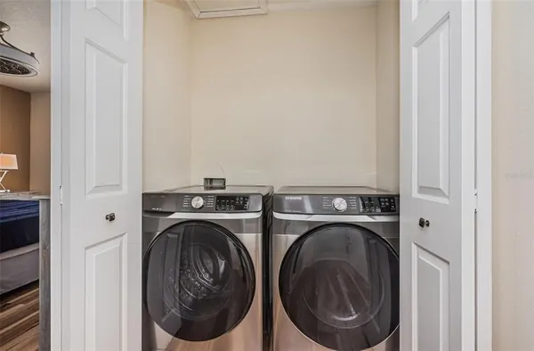 $2,600 | 3876 Island Way, St. Petersburg, FL 33705