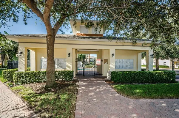 $2,600 | 3876 Island Way, St. Petersburg, FL 33705