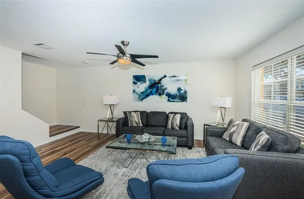 $2,600 | 3876 Island Way, St. Petersburg, FL 33705