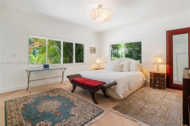 $18,000 | 200 Shore Drive South, Miami, FL 33133