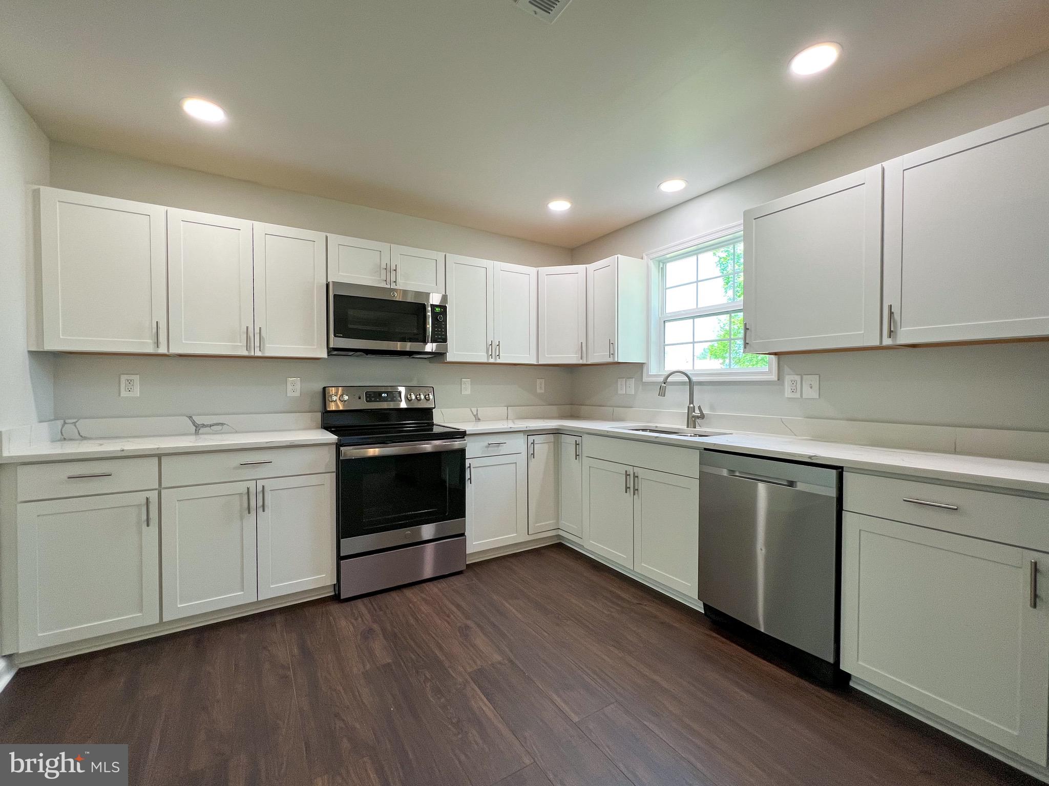 424 Wayland Road Culpeper, VA 22701 - Photo 23 of 56 NEW SS appliances