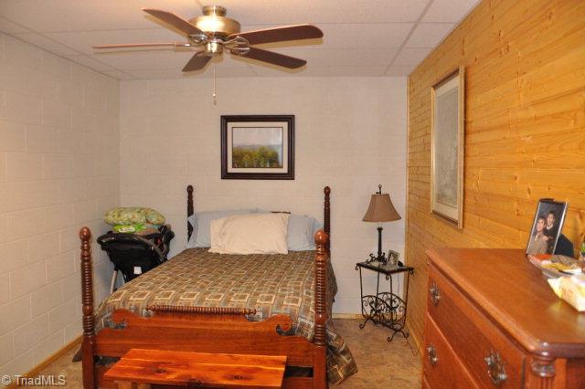 2124 Buck Mountain Road Purlear, NC 28665 - Photo 16 of 22