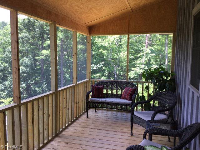 2124 Buck Mountain Road Purlear, NC 28665 - Photo 19 of 22