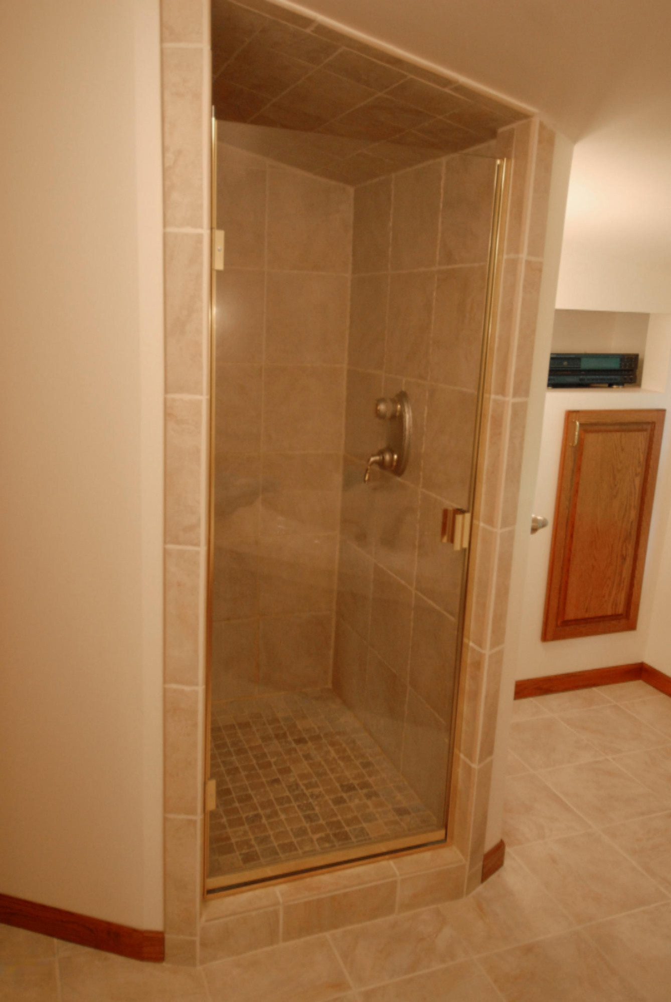 17156 Michigan Avenue Three Rivers, MI 49093 - Photo 25 of 47 Master bath