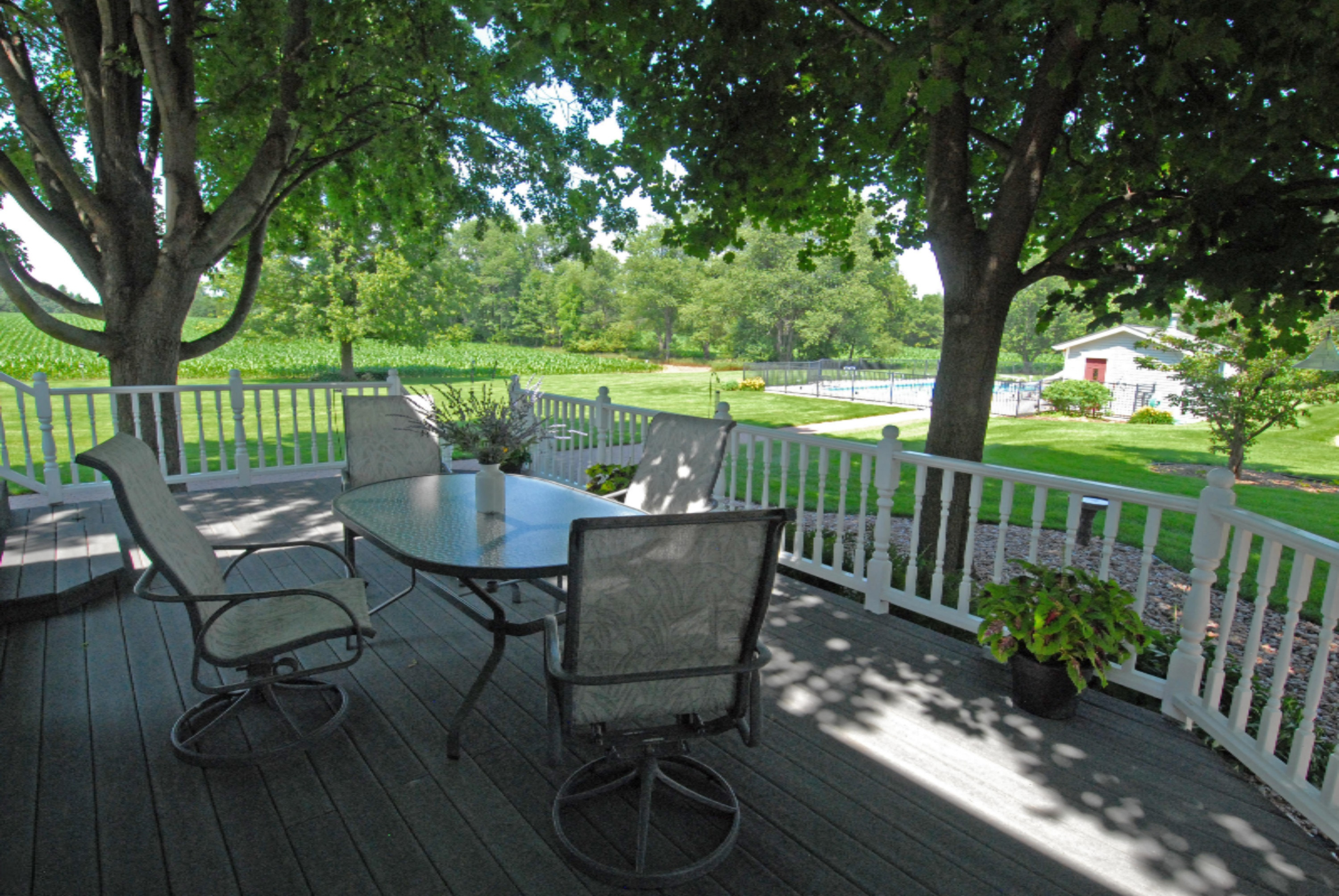 17156 Michigan Avenue Three Rivers, MI 49093 - Photo 36 of 47 Deck Seating