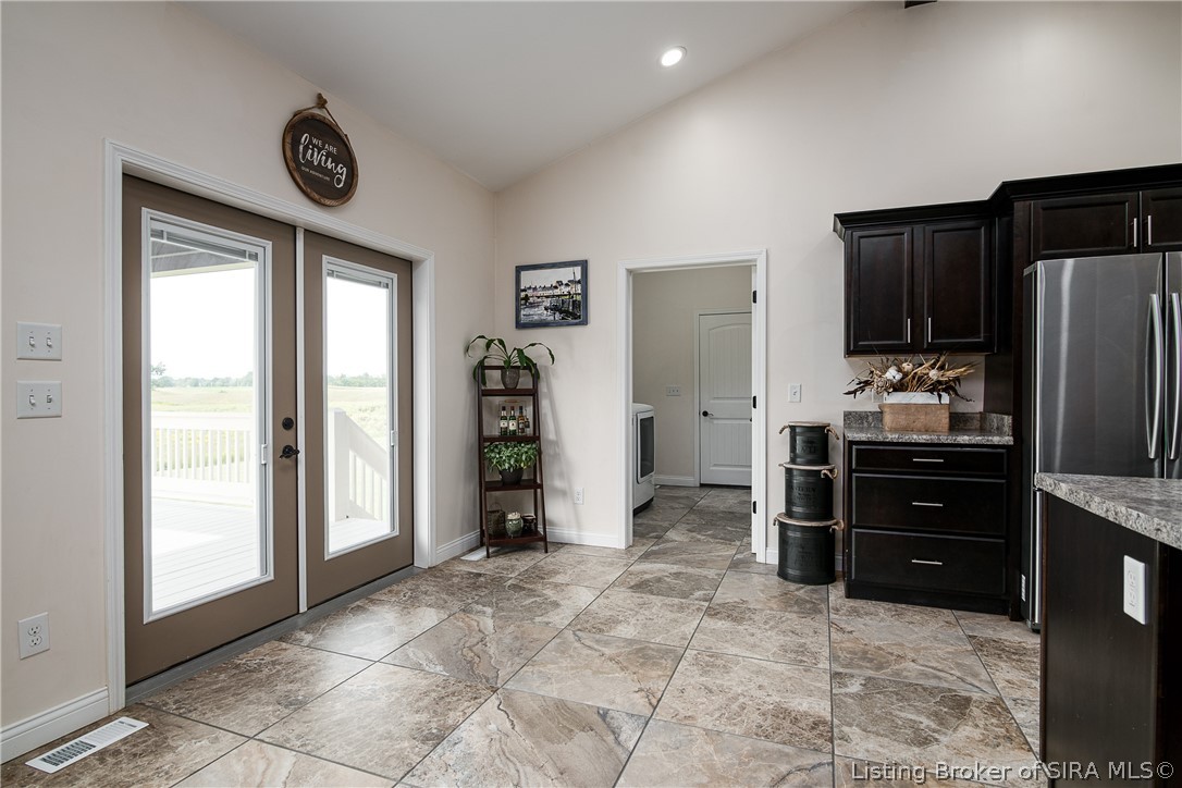3484 Lake Road Southeast Corydon, IN 47112 - Photo 7 of 36