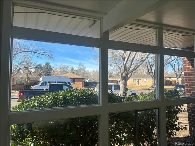 $1,750 | 1124 Dallas Street, Aurora, CO 80010