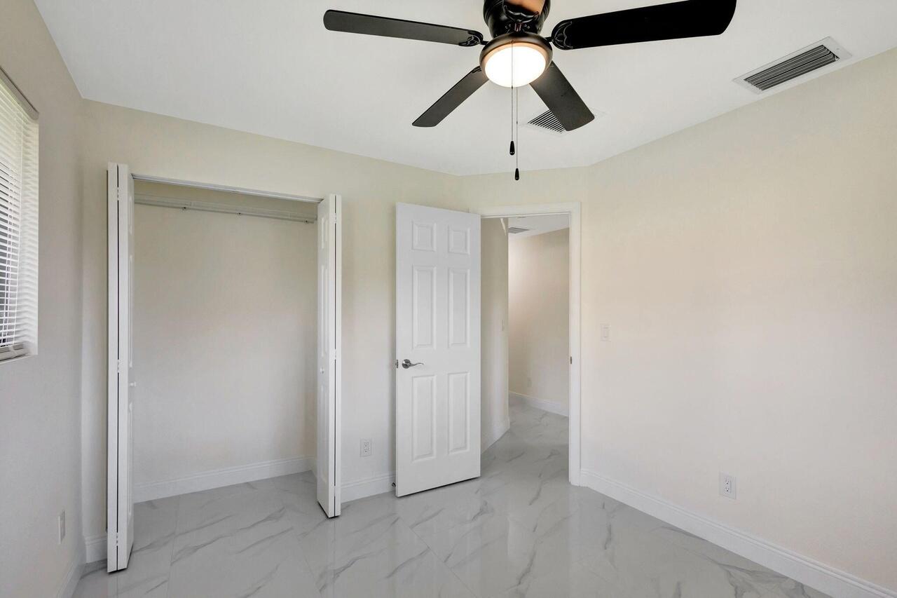 2016 Avenue South Riviera Beach, FL 33404 - Photo 9 of 17