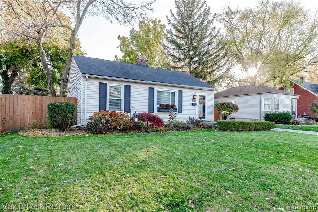 1295 Harvard Road Berkley, MI 48072 - Photo 24 of 25