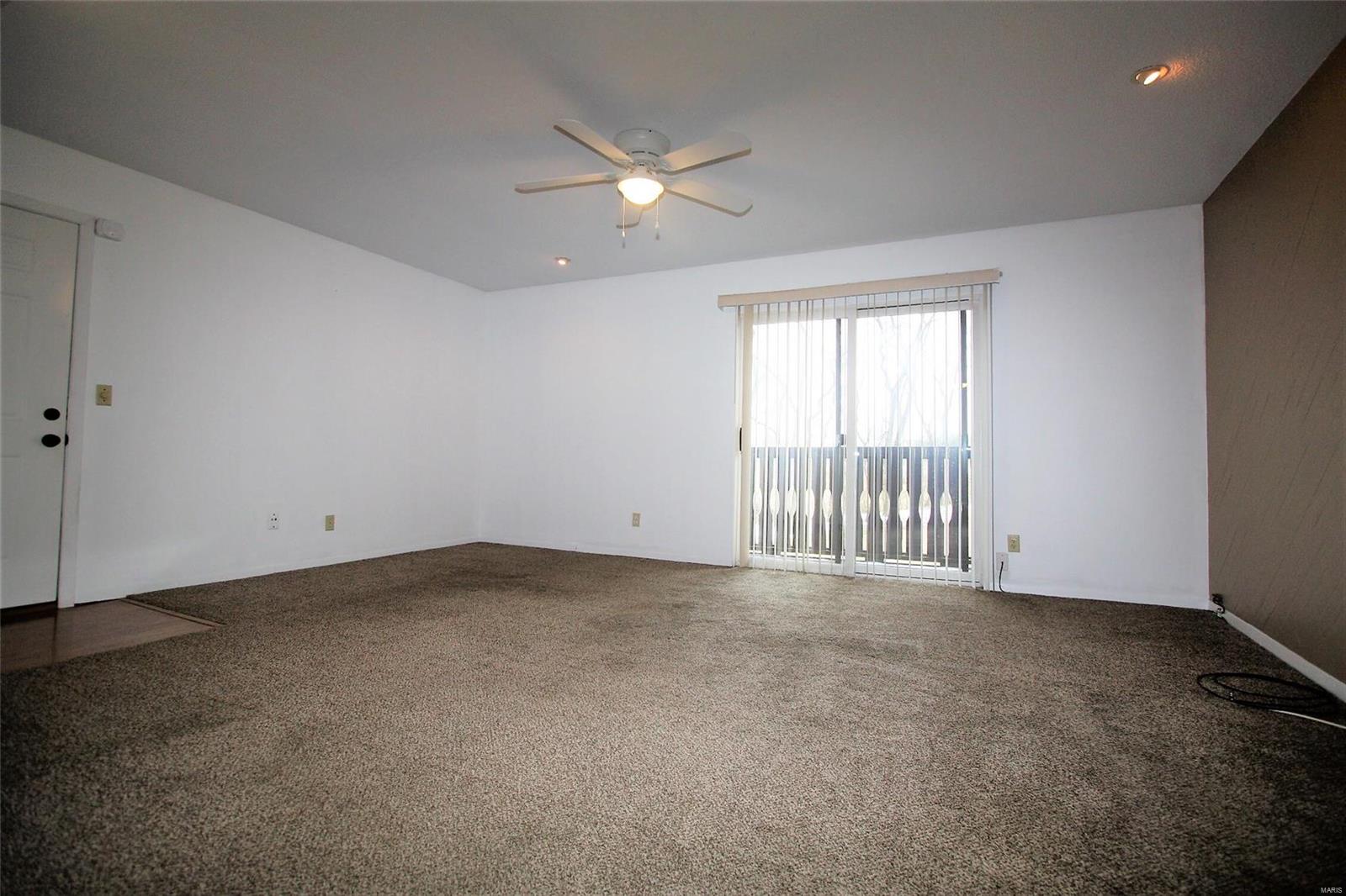 5571 Heintz Road, Unit 4 St. Louis, MO 63129 - Photo 3 of 15 Gallery Image 3