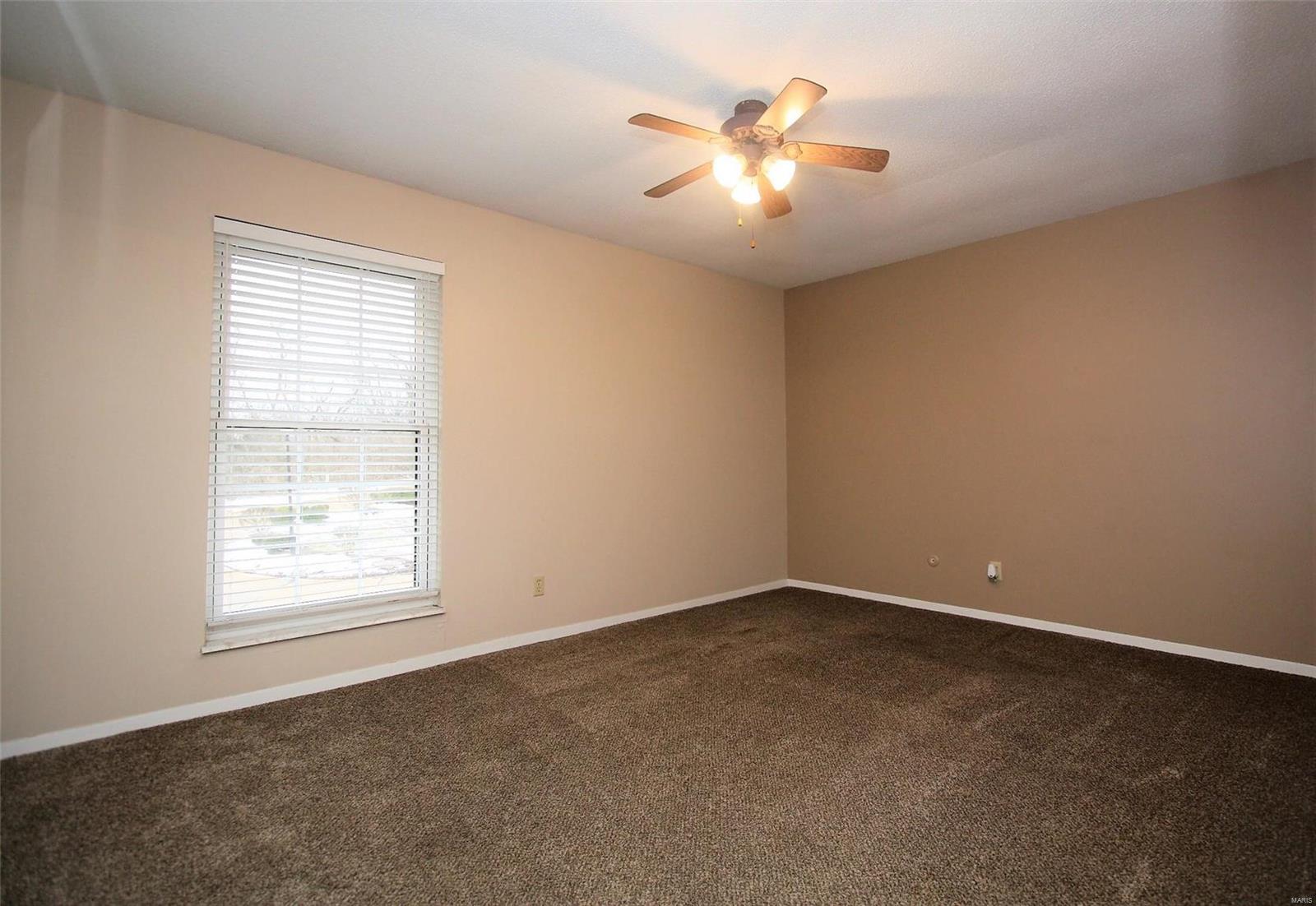 5571 Heintz Road, Unit 4 St. Louis, MO 63129 - Photo 10 of 15 Gallery Image 10