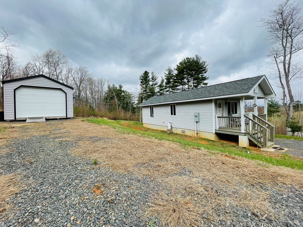 556 Dugspur Road Dugspur, VA 24325 - Photo 12 of 23 Gallery Image 12