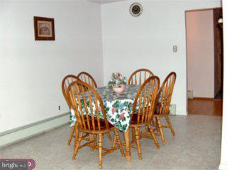 109 Upper Silver Lake Road Newtown, PA 18940 - Photo 4 of 6 Gallery Image 4