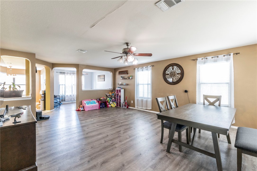 302 Fallen Leaf Lane Temple, TX 76502 - Photo 4 of 27