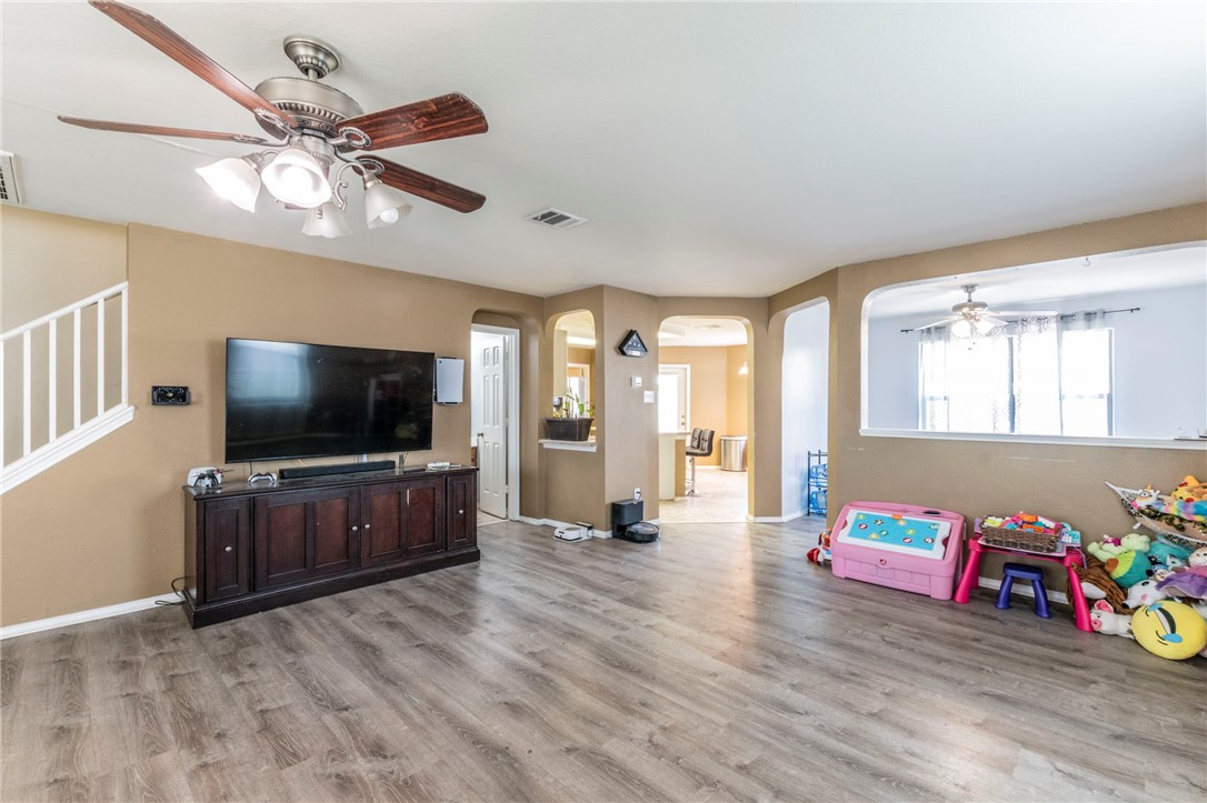 302 Fallen Leaf Lane Temple, TX 76502 - Photo 5 of 27