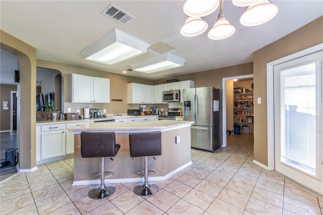 302 Fallen Leaf Lane Temple, TX 76502 - Photo 7 of 27