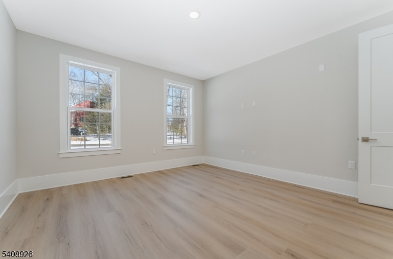 175 Jasmine Drive Warren, NJ 07059 - Photo 17 of 20