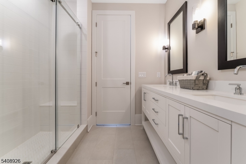 175 Jasmine Drive Warren, NJ 07059 - Photo 19 of 20