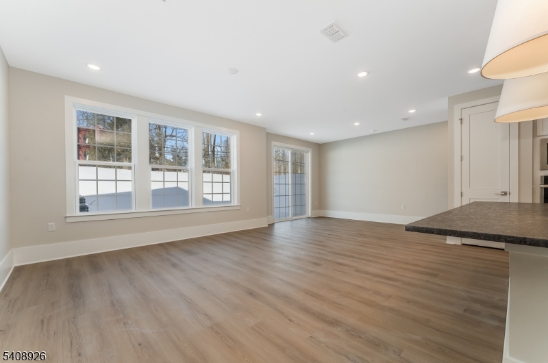 175 Jasmine Drive Warren, NJ 07059 - Photo 5 of 20