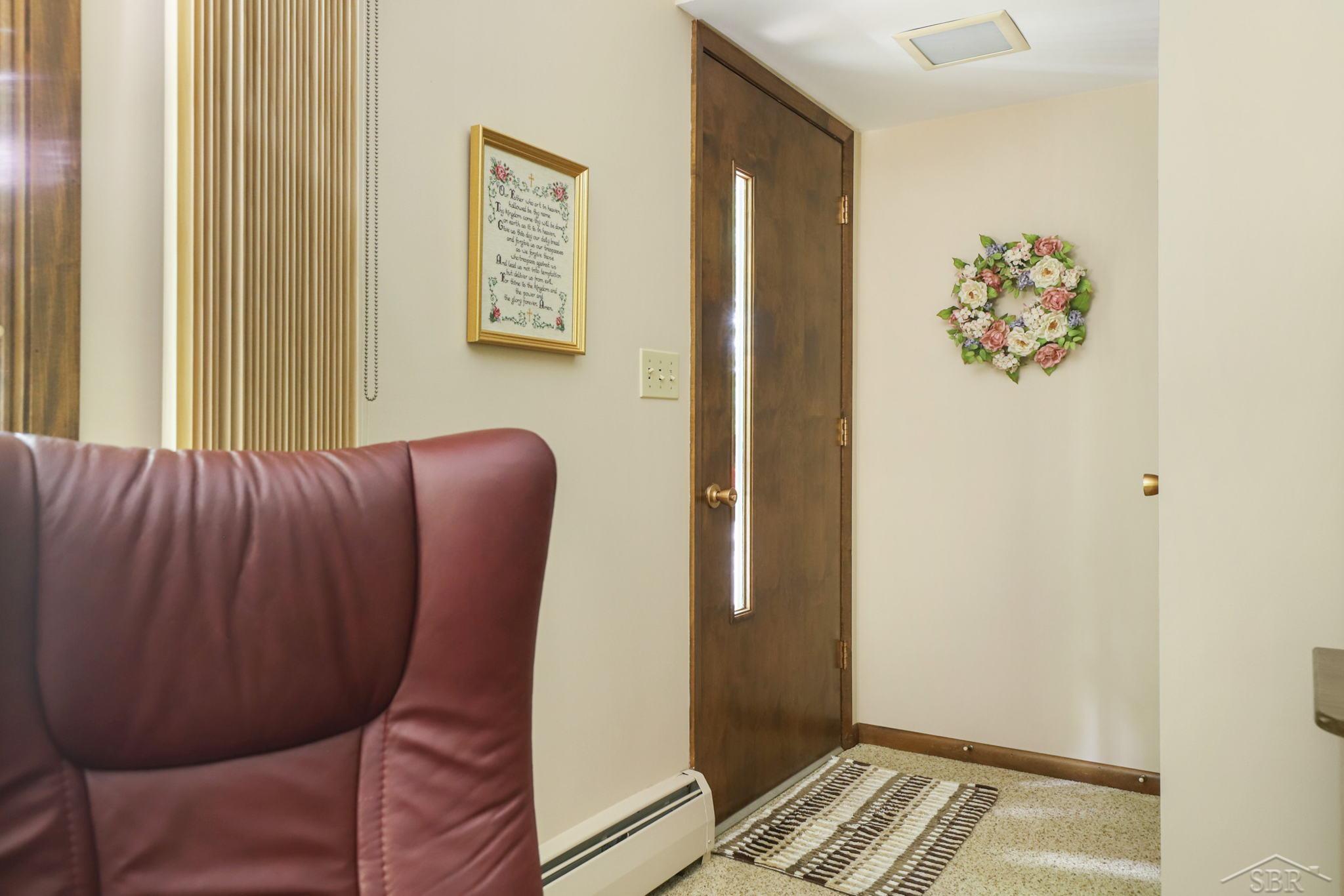 9527 Bender Road Frankenmuth, MI 48734 - Photo 6 of 58 50084181-5.JPG