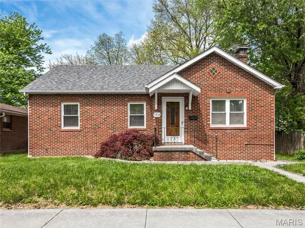 $210,000 | 1415 13th Street, Highland, IL 62249