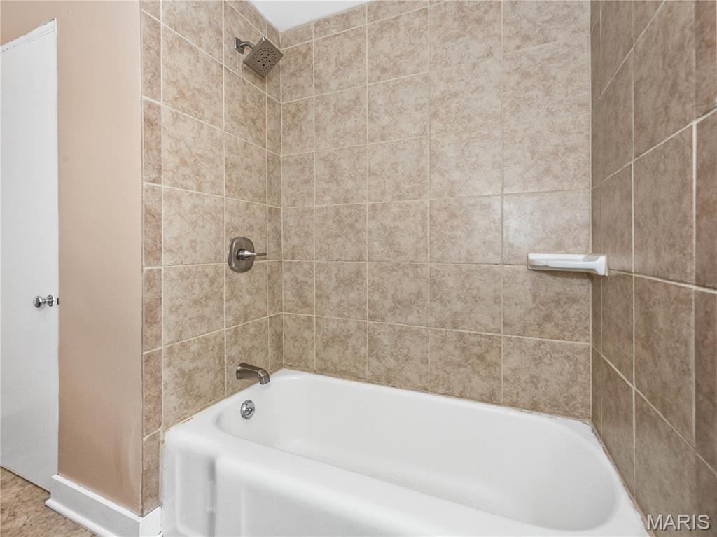 1415 13th Street Highland, IL 62249 - Photo 15 of 21