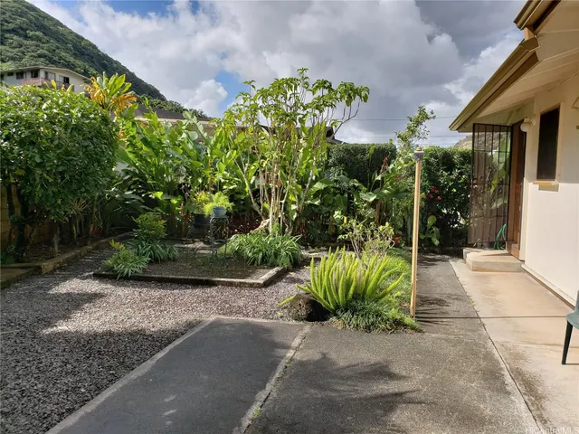 $1,550 | 1835 Ala Aolani Street, Unit B, Honolulu, HI 96819