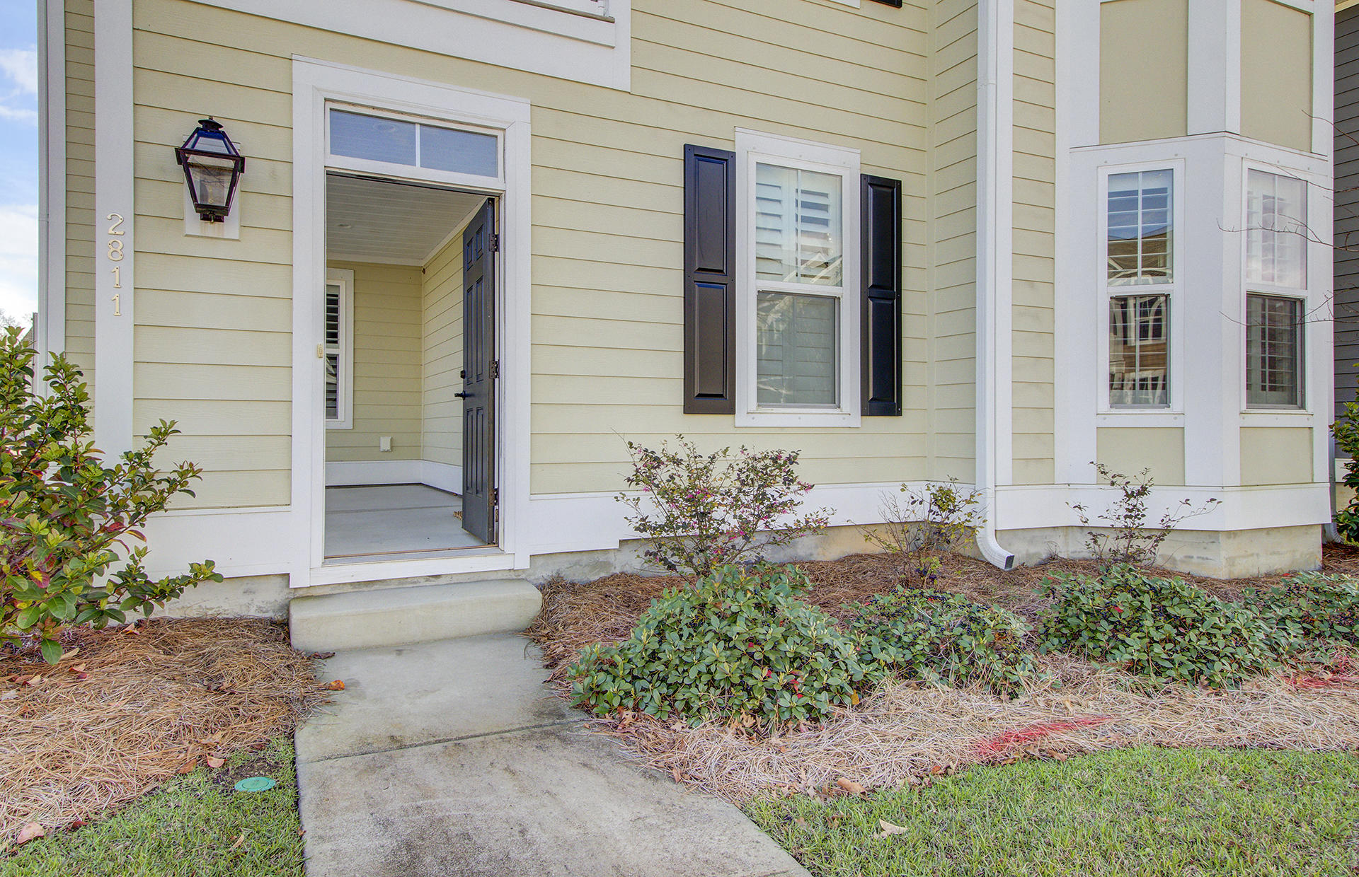 2811 Rutherford Way Charleston, SC 29414 - Photo 4 of 42 4
