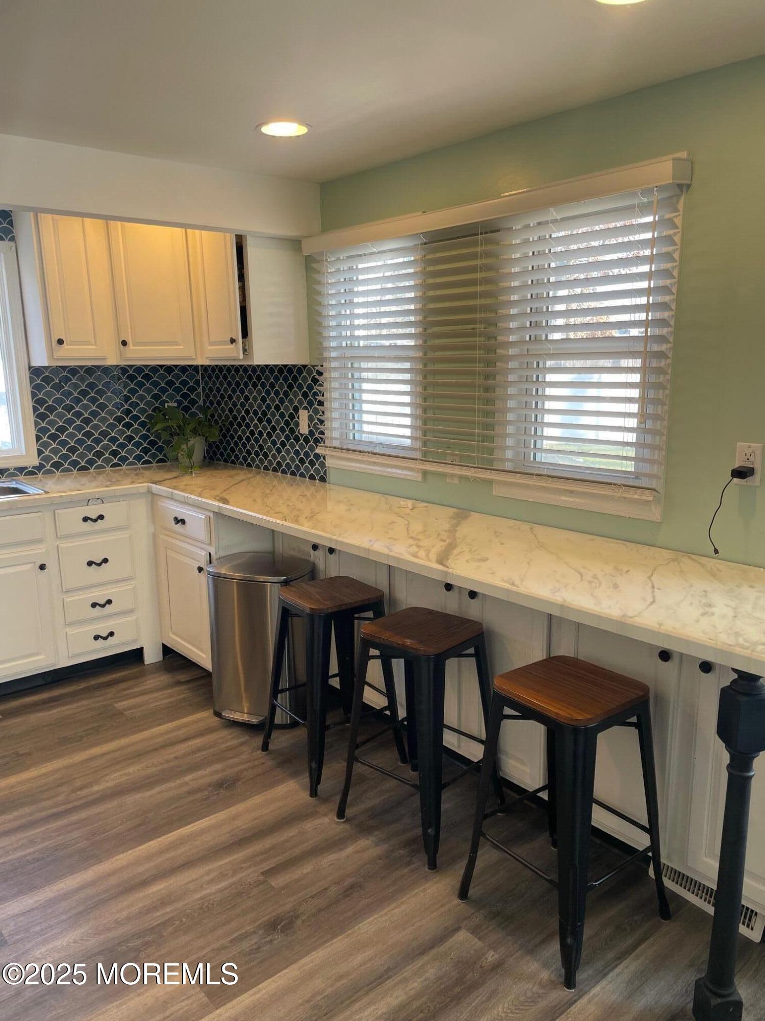 243 Sunset Lane Howell, NJ 07731 - Photo 4 of 22 IMG_2555