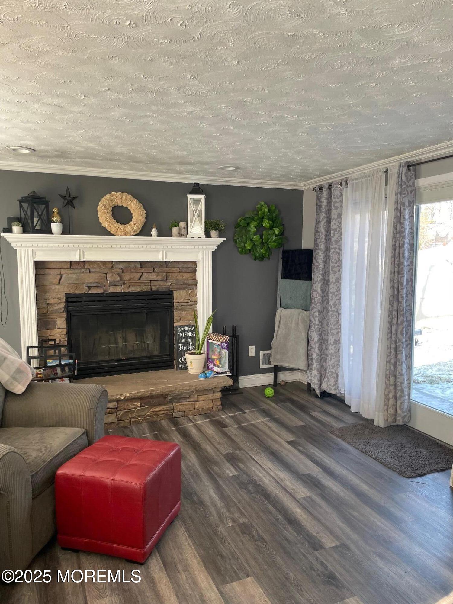 243 Sunset Lane Howell, NJ 07731 - Photo 8 of 22 IMG_2563