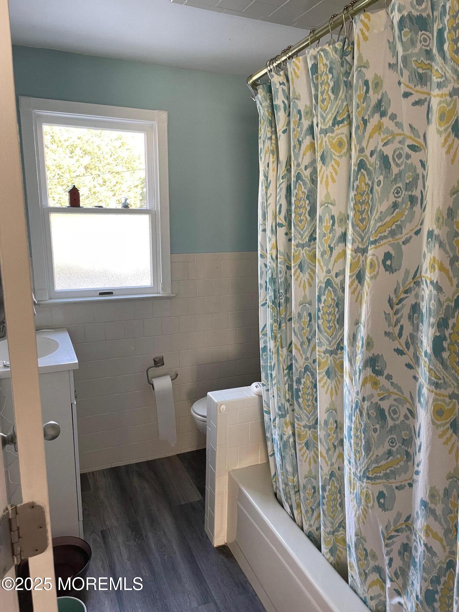 243 Sunset Lane Howell, NJ 07731 - Photo 10 of 22 IMG_2566