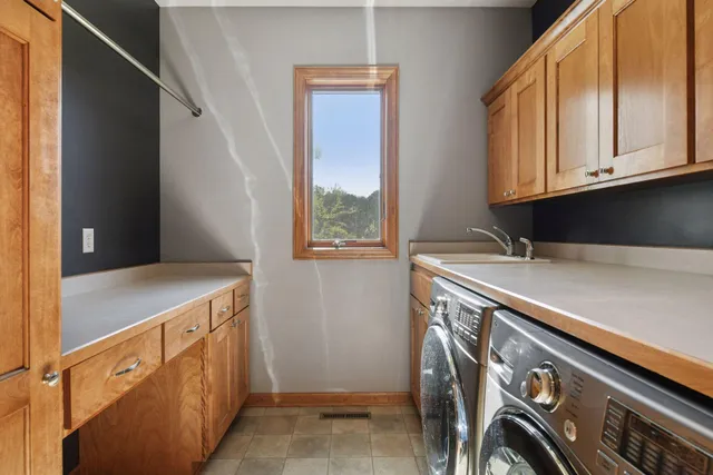 $885,000 | 1646 Isabella Parkway, Chaska, MN 55318