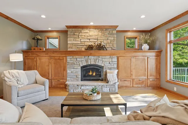$885,000 | 1646 Isabella Parkway, Chaska, MN 55318