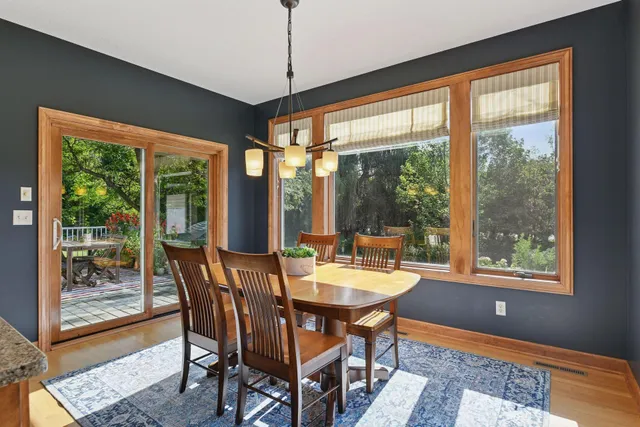 $885,000 | 1646 Isabella Parkway, Chaska, MN 55318