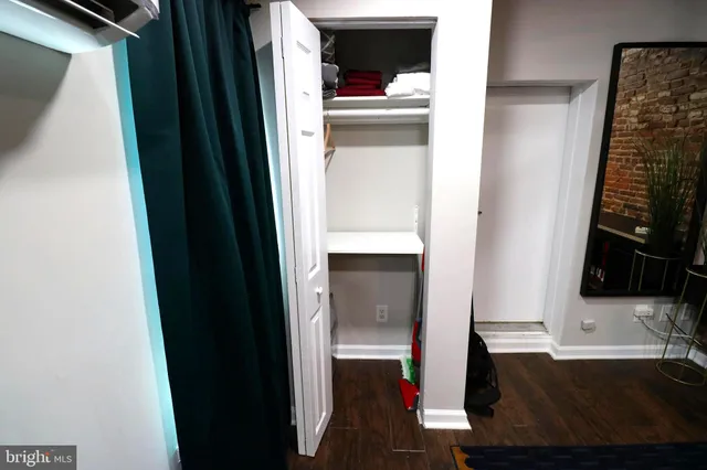 $1,800 | 244 South Exeter Street, Unit 3, Baltimore, MD 21202