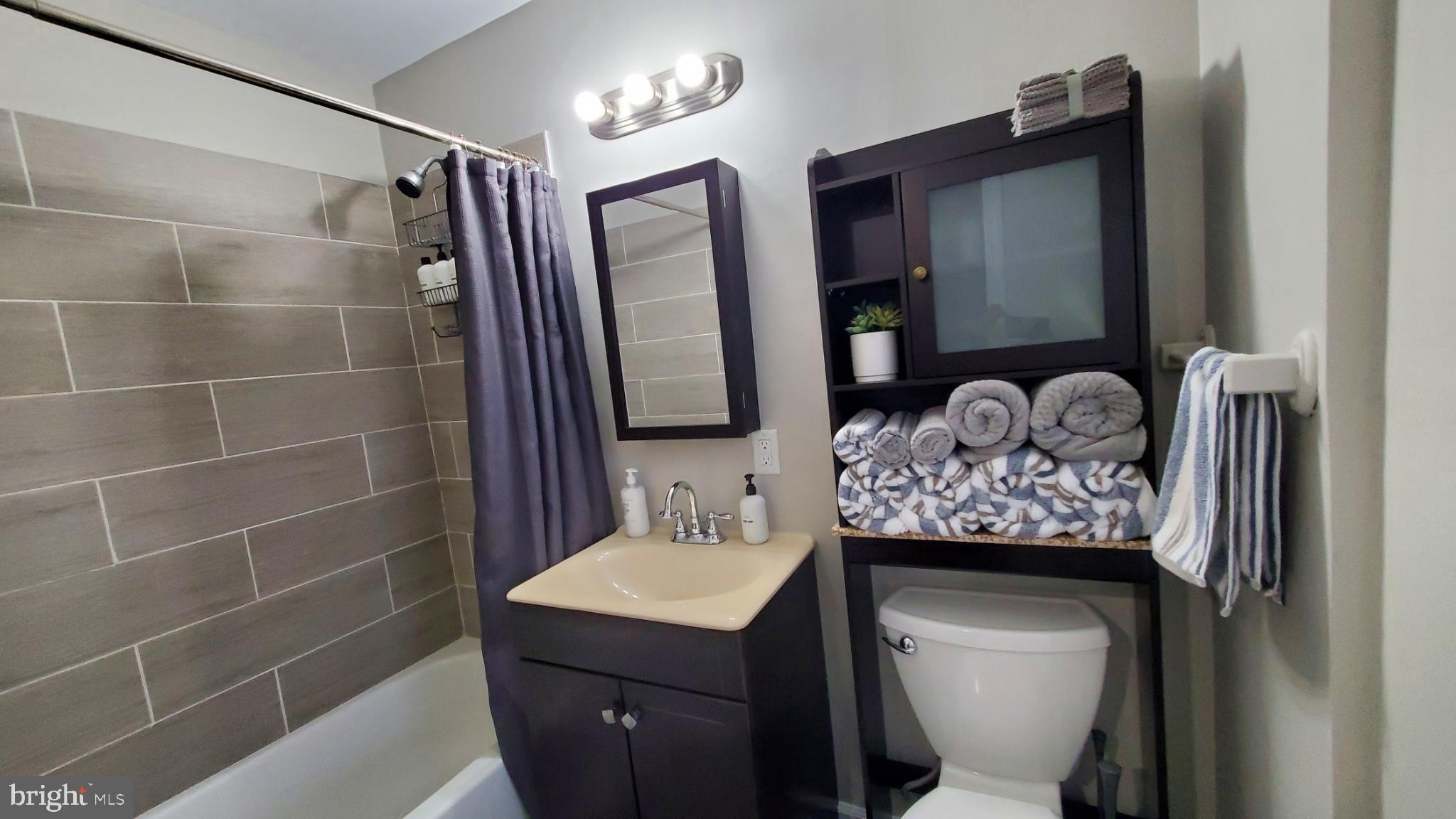 244 South Exeter Street, Unit 3 Baltimore, MD 21202 - Photo 5 of 19