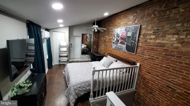 $1,800 | 244 South Exeter Street, Unit 3, Baltimore, MD 21202