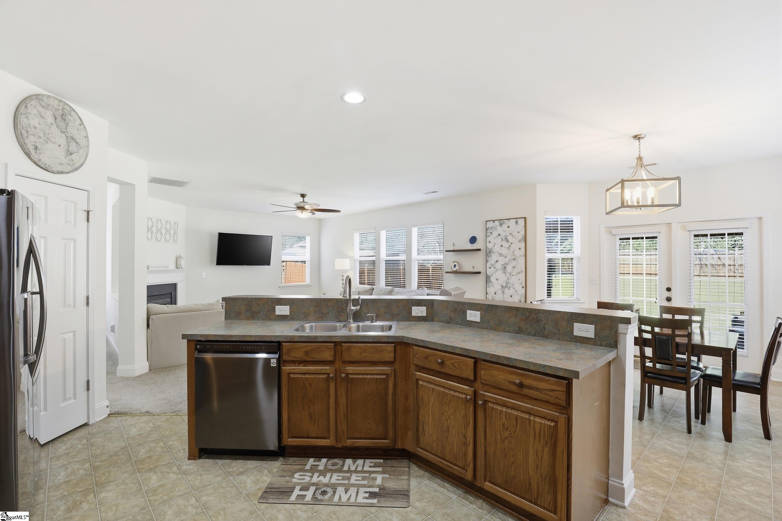 41 Border Avenue Simpsonville, SC 29680 - Photo 13 of 40