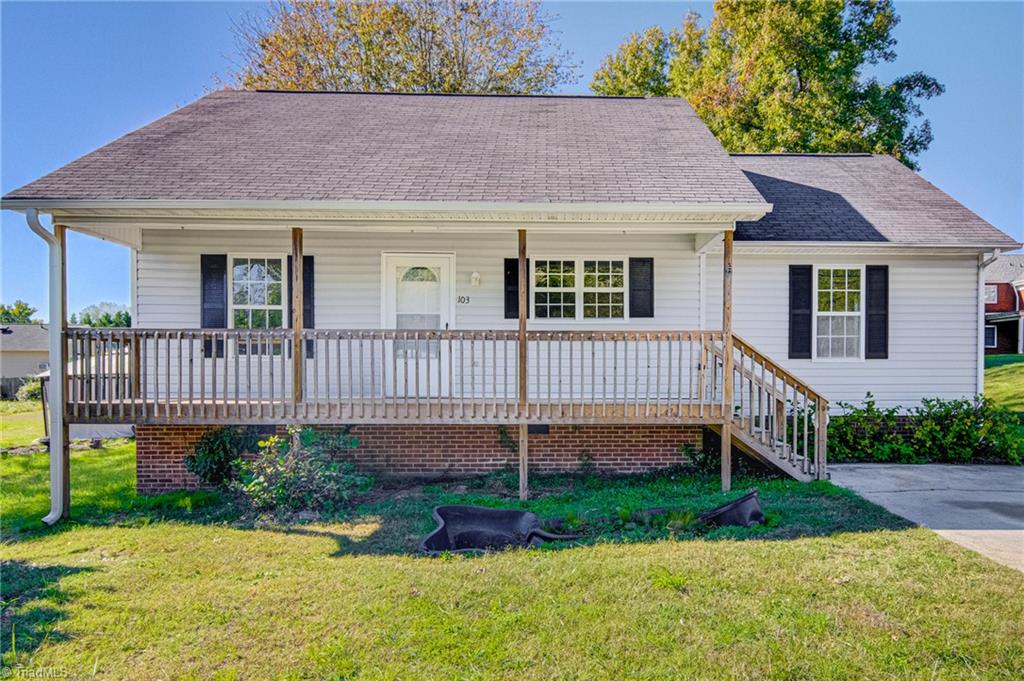 103 Joe Moore Road Thomasville, NC 27360 - Photo 1 of 26 Gallery Image 1