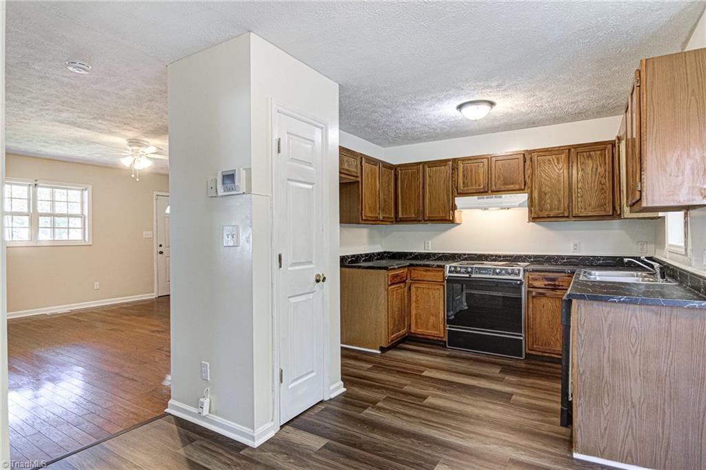 103 Joe Moore Road Thomasville, NC 27360 - Photo 12 of 26 Gallery Image 12