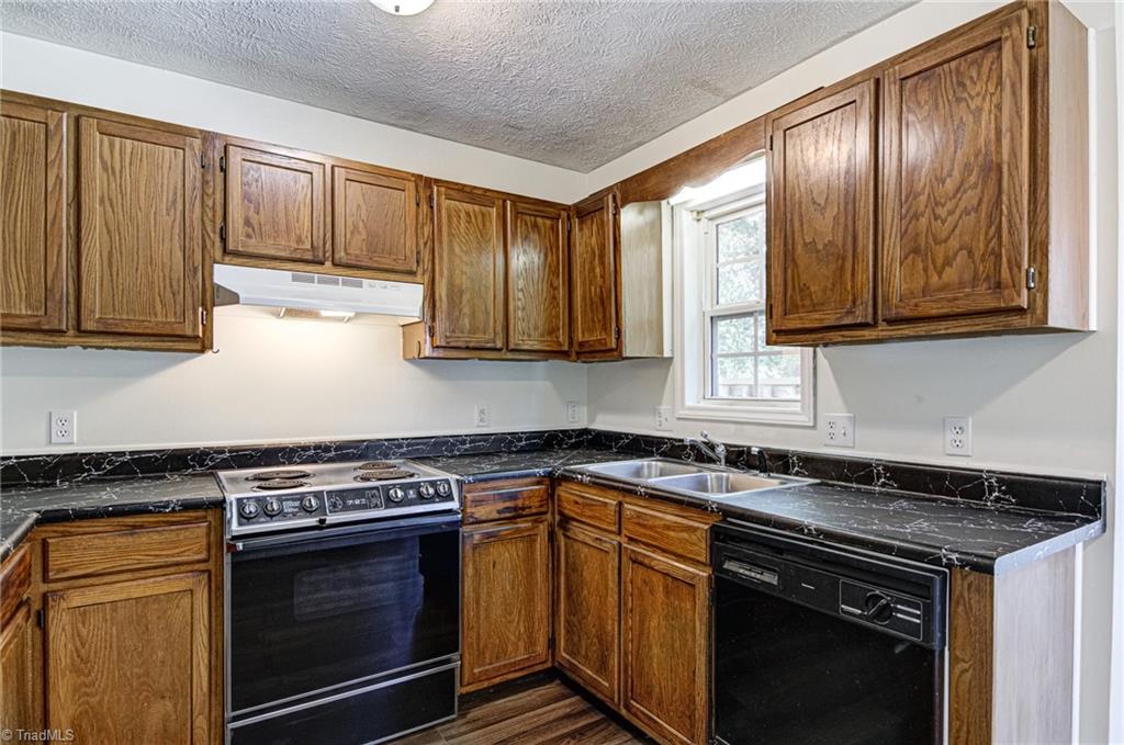 103 Joe Moore Road Thomasville, NC 27360 - Photo 15 of 26 Gallery Image 15