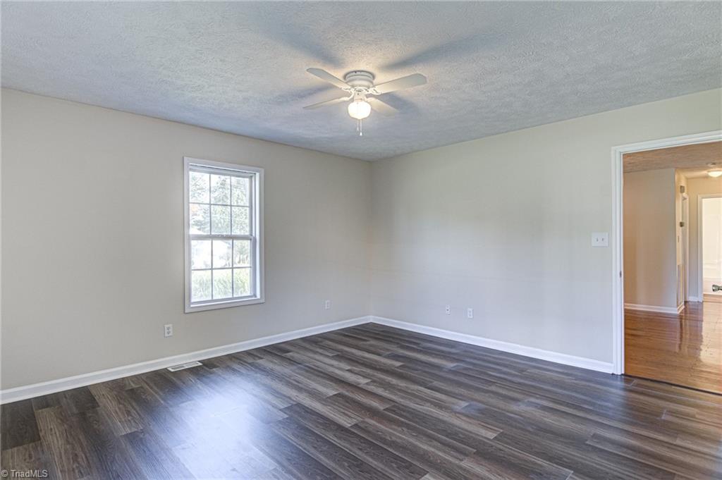 103 Joe Moore Road Thomasville, NC 27360 - Photo 8 of 26 Gallery Image 8