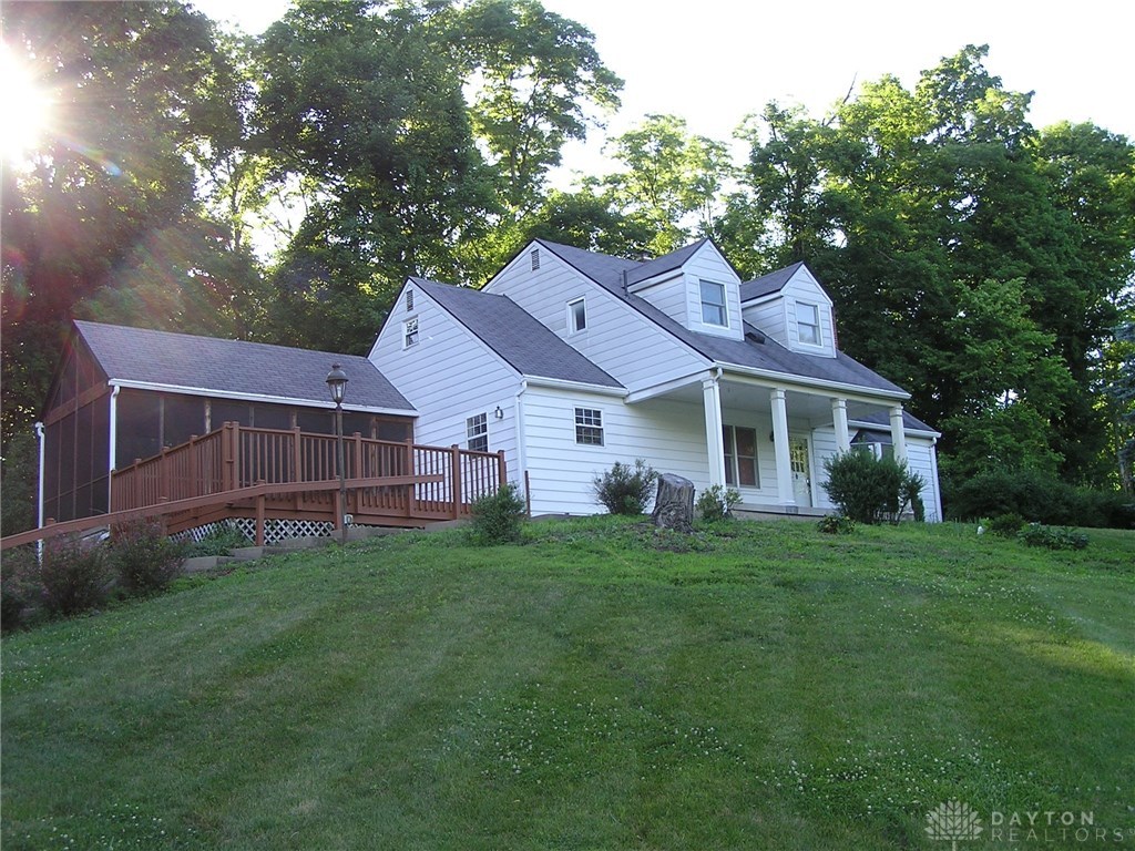 7310 Meeker Road Dayton, OH 45414 - Photo 2 of 35
