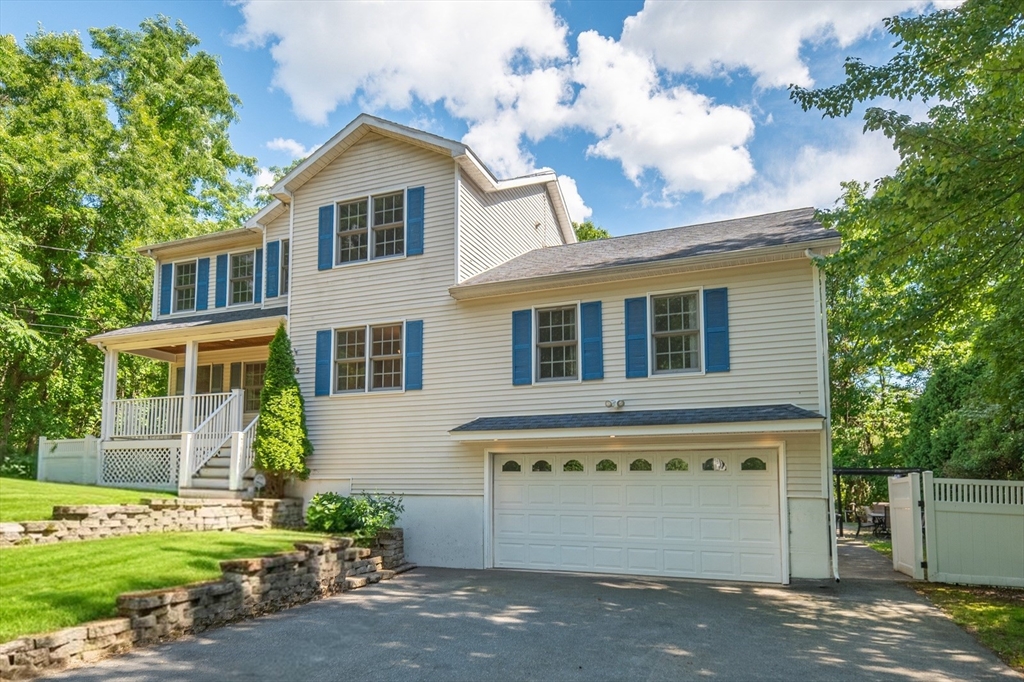 35 Brentwood Road Woburn, MA 01801 - Photo 2 of 42