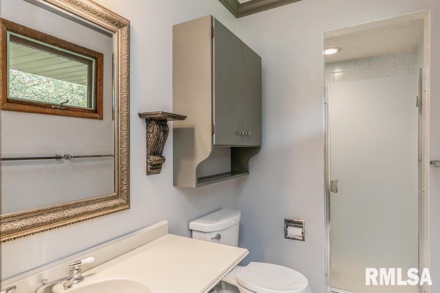 307 Woodlawn Road Long Grove, IA 52756 - Photo 12 of 19 Gallery Image 12