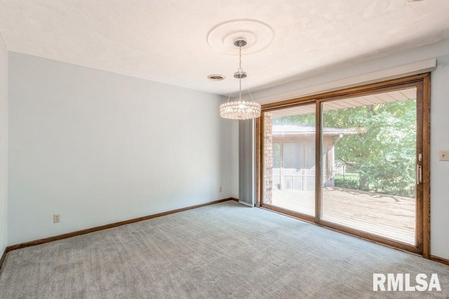 307 Woodlawn Road Long Grove, IA 52756 - Photo 9 of 19 Gallery Image 9